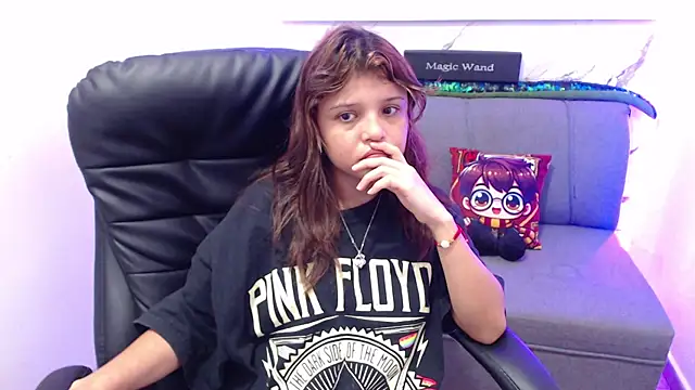 minnie cake online show from September 11, 9:04 pm