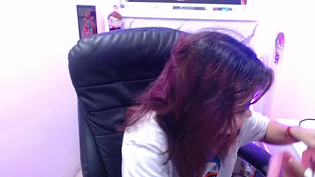 minnie cake online show from November 11, 9:48 pm