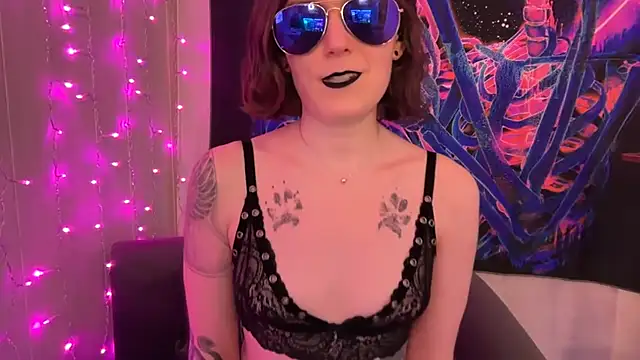 mistressannafoxx online show from September 28, 1:22 am