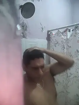 Snapshot of Rtmh1250 chatting on October 22, 3:40 am Rtmh1250 online show from October 22, 3:40 am