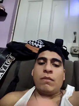 Snapshot of Rtmh1250 chatting on October 23, 2:33 am Rtmh1250 online show from October 23, 2:33 am