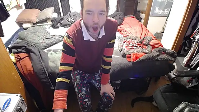 womenhateme69 online show from November 27, 9:00 am