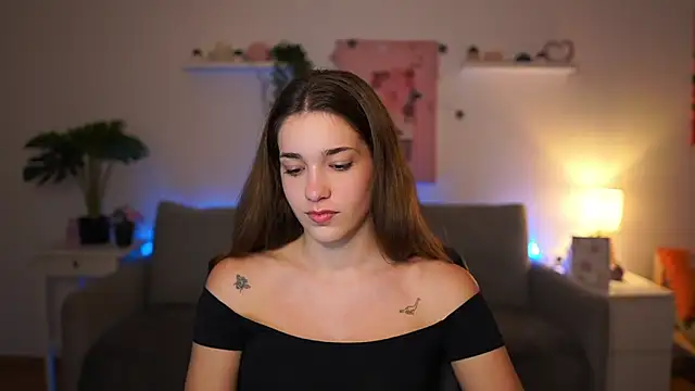 kissie cat online show from November 11, 2:06 pm