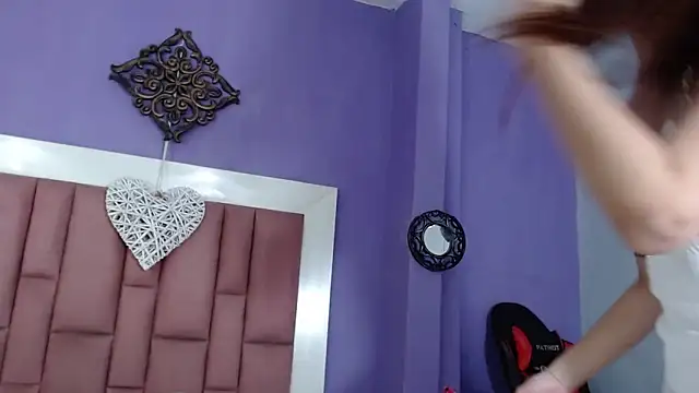 Snapshot of ChiaraLudovica chatting on September 9, 2:38 pm ChiaraLudovica online show from September 9, 2:38 pm