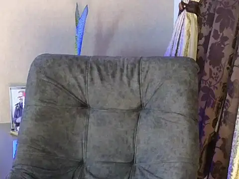 Snapshot of BenjaminCol_ chatting on October 31, 1:39 am BenjaminCol online show from October 31, 1:39 am