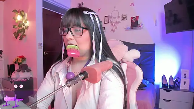 Fia   online show from October 30, 3:19 am