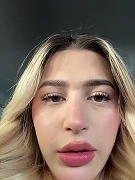 Mia sofiia21 online show from September 25, 5:38 pm