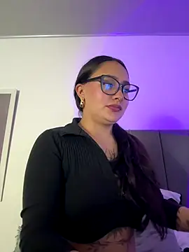 Calita sexy1 online show from December 3, 8:40 pm