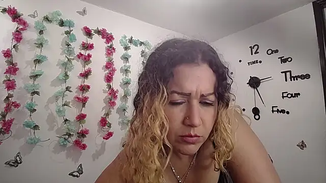 Skarleth Diaz online show from September 21, 3:02 pm