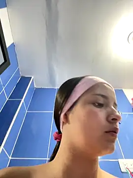 Mia jhoonson online show from November 1, 11:07 pm