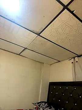 Mia jhoonson online show from November 19, 10:37 am