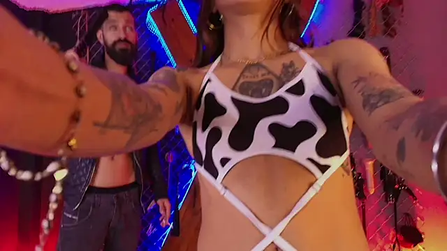 Warick and Aria bdsm  online show from October 6, 7:33 pm