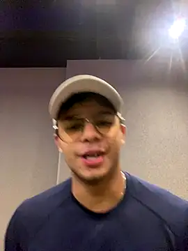 jayd muscle online show from November 4, 8:30 pm