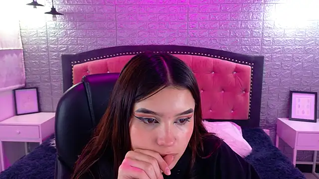 Snapshot of Natalie_loffreda chatting on September 11, 2:55 am Natalie loffreda online show from September 11, 2:55 am