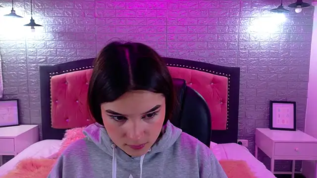 Snapshot of Natalie_loffreda chatting on September 20, 2:56 am Natalie loffreda online show from September 20, 2:56 am