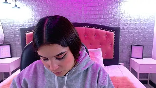 Snapshot of Natalie_loffreda chatting on September 23, 2:58 am Natalie loffreda online show from September 23, 2:58 am