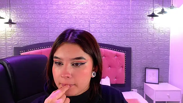 Snapshot of Natalie_loffreda chatting on September 24, 2:48 am Natalie loffreda online show from September 24, 2:48 am