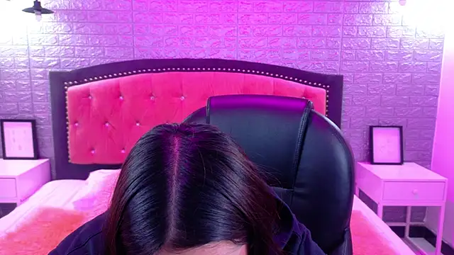 Snapshot of Natalie_loffreda chatting on October 15, 2:55 am Natalie loffreda online show from October 15, 2:55 am