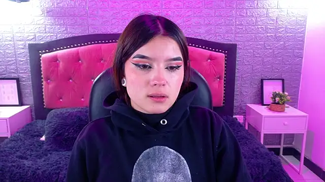 Snapshot of Natalie_loffreda chatting on October 22, 2:56 am Natalie loffreda online show from October 22, 2:56 am