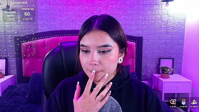 Snapshot of Natalie_loffreda chatting on November 22, 3:16 am Natalie loffreda online show from November 22, 3:16 am