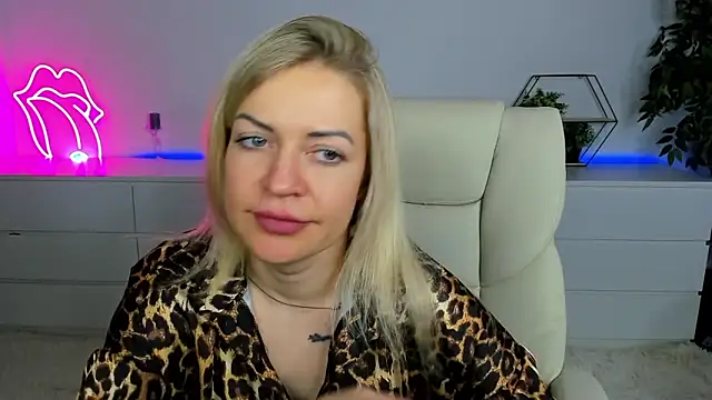 Anna Snows online show from September 27, 11:59 am