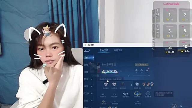 Snapshot of Duolamei chatting on October 22, 5:30 am Duolamei online show from October 22, 5:30 am