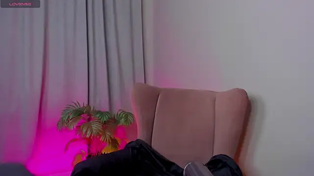 Ann Perry online show from October 10, 2:21 am