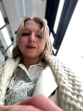 EveLittleSinner online show from October 2, 8:54 am