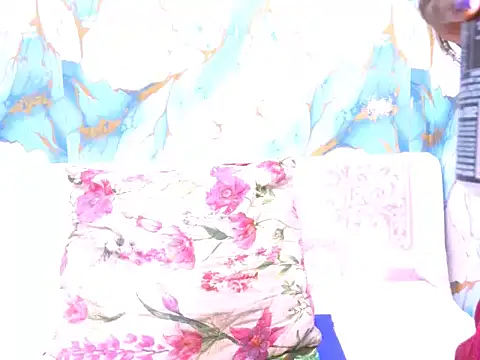 Snapshot of indiansunglaze4u69 chatting on September 13, 4:29 pm indiansunglaze4u69 online show from September 13, 4:29 pm