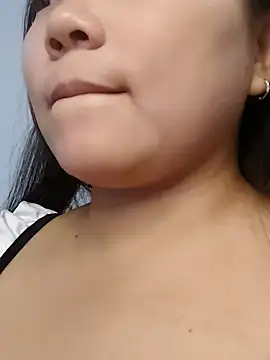 UUa333 online show from September 25, 1:04 pm