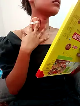 Snapshot of Cutie_Shruti chatting on September 23, 10:51 am Cutie Shruti online show from September 23, 10:51 am