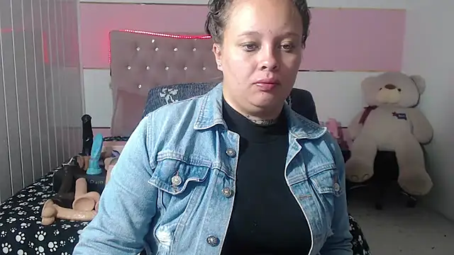 patty squirt  online show from March 5, 2:46 am