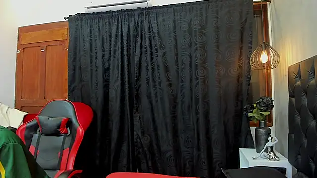 violet and myers online show from November 27, 11:34 am