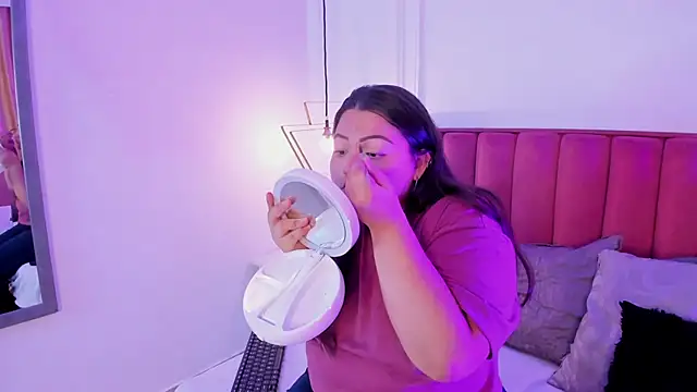 Snapshot of Tessa_Sinclaire chatting on September 16, 8:10 pm Tessa Sinclaire online show from September 16, 8:10 pm