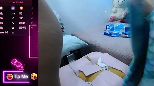 Snapshot of Papi_Mami_Live chatting on September 27, 1:43 am Papi Mami Live online show from September 27, 1:43 am