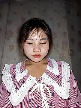 Snapshot of EllyBaby20 chatting on September 15, 6:13 am EllyBaby20 online show from September 15, 6:13 am