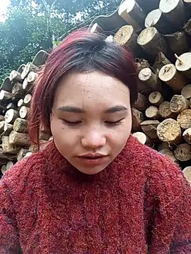 Snapshot of EllyBaby20 chatting on December 14, 2:39 am EllyBaby20 online show from December 14, 2:39 am