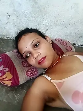 Snapshot of Chandni_Love143 chatting on September 17, 4:14 am Chandni Love143 online show from September 17, 4:14 am