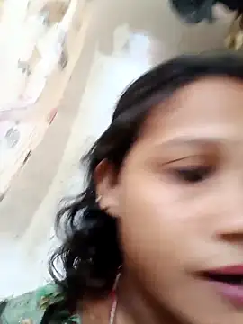 Snapshot of Chandni_Love143 chatting on September 25, 3:54 am Chandni Love143 online show from September 25, 3:54 am