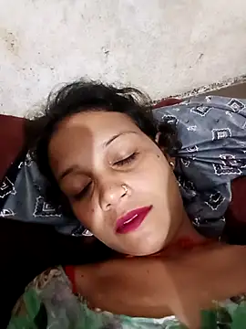 Snapshot of Chandni_Love143 chatting on September 29, 4:01 pm Chandni Love143 online show from September 29, 4:01 pm