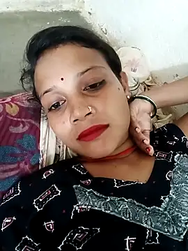 Snapshot of Chandni_Love143 chatting on October 2, 6:53 am Chandni Love143 online show from October 2, 6:53 am