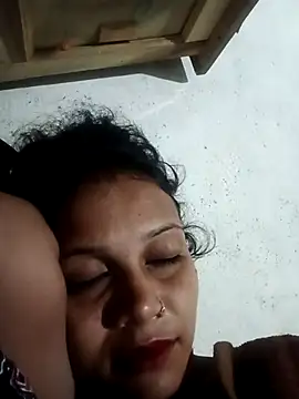 Snapshot of Chandni_Love143 chatting on October 13, 12:21 am Chandni Love143 online show from October 13, 12:21 am