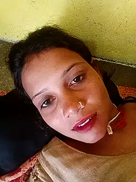 Snapshot of Chandni_Love143 chatting on October 21, 4:24 am Chandni Love143 online show from October 21, 4:24 am