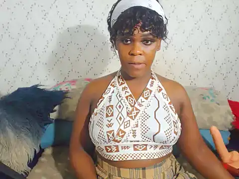 MiniMinaj online show from November 2, 4:20 pm