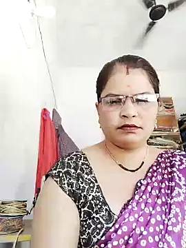 Snapshot of Bhavna_hot chatting on October 9, 6:44 am Bhavna hot online show from October 9, 6:44 am