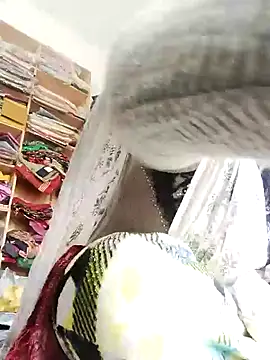 Snapshot of Bhavna_hot chatting on December 1, 10:20 am Bhavna hot online show from December 1, 10:20 am