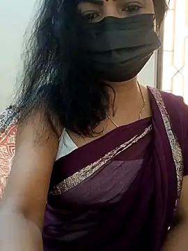 Snapshot of Rithya27 chatting on October 23, 6:34 am Rithya27 online show from October 23, 6:34 am