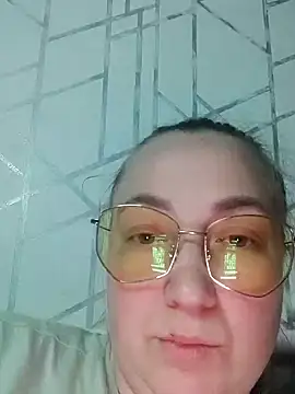 Kiss Eva online show from December 24, 6:17 pm