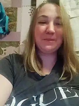 Kiss Eva online show from January 6, 3:19 pm