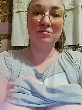 Kiss Eva online show from February 12, 5:16 pm